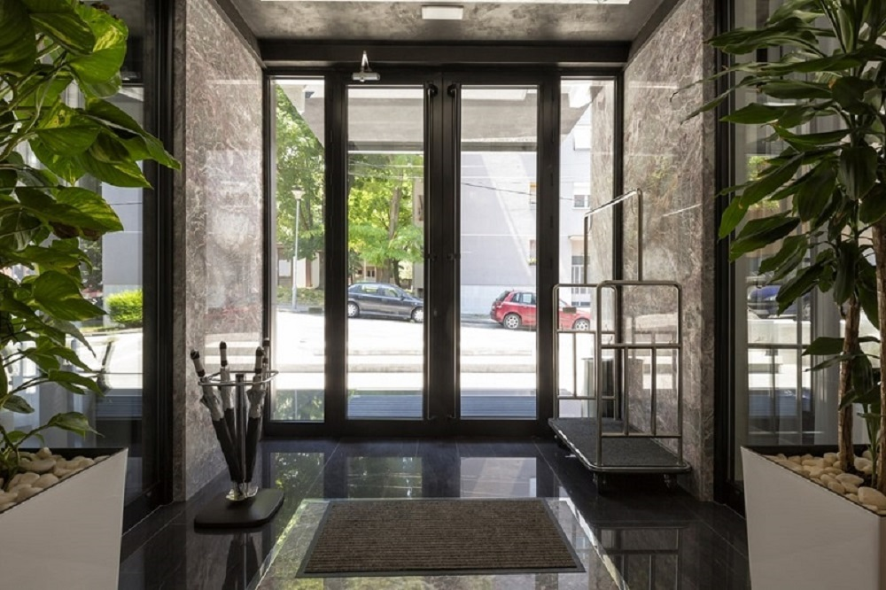 Benefits of Aluminum Storefront Doors